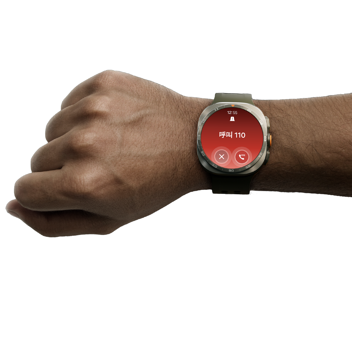 钛霜银色Galaxy Watch Ultra2，搭配绿色水上运动表带，屏幕顶部显示时间与SOS紧急求救标识，界面中部显示“拨打119”字样，底部配有取消按键与SOS紧急求救按键。