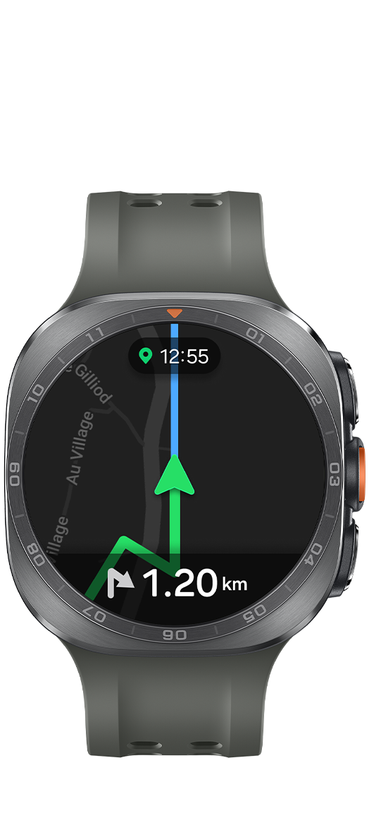钛霜银色Galaxy Watch Ultra2，搭配绿色水上运动表带，手表正面朝向镜头，屏幕显示GPS导航界面，可基于GPX路线提供实时路线指引。界面显示当前时间、所处位置，并提示距离下一转弯点1.20公里。