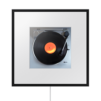 front-dynamic-with-wall-mount Black